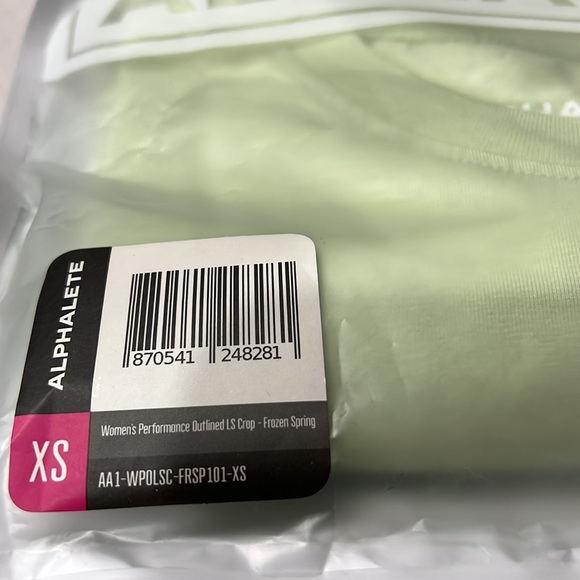 NWT ALPHALETE Performance Outlined Long Sleeve Crop Top Frozen Spring Size XS - Picture 6 of 7